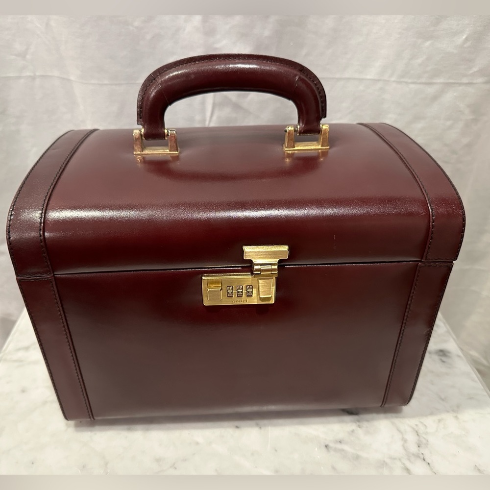 Eurochic International Vanity/Train Case